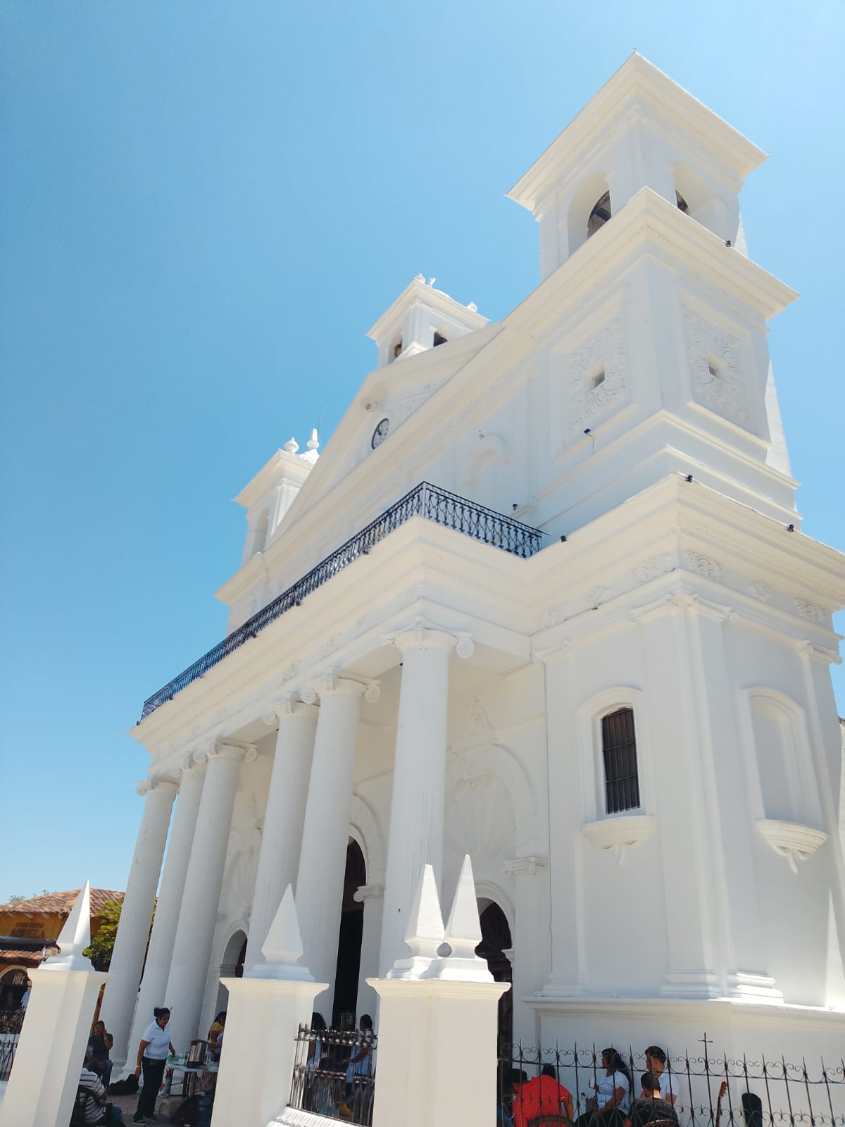 Whitewashed colonial church of Santa Lucía in Suchitoto